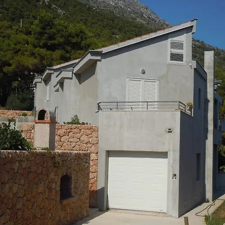 Sveta Nedilja 13753a Hvar Town